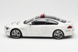 BMW M6 E63 MotoGP Safety Car 2006 Kyosho 1:18 08707GPB Druckguss — Bild 4 von 8