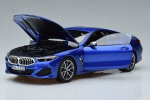 BMW M850i G15 Blau Metallic Norev 1:18 183286 Druckguss — Bild 2 von 7