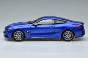 BMW M850i G15 Blau Metallic Norev 1:18 183286 Druckguss — Bild 4 von 7