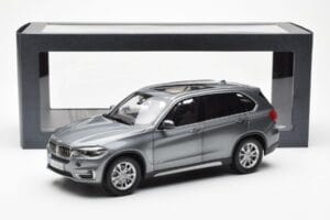 BMW X5 F15 Space Grau Paragon 1:18 80432318988 Druckguss — Bild 8 von 8