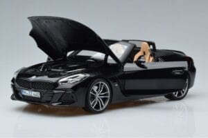 BMW Z4 G29 Schwarz Metallic Norev 1:18 183272 Druckguss — Bild 2 von 7