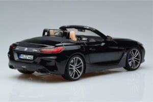 BMW Z4 G29 Schwarz Metallic Norev 1:18 183272 Druckguss — Bild 3 von 7