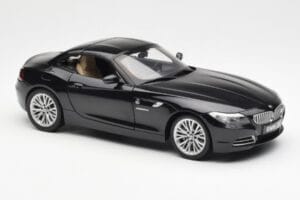 BMW Z4 E89 Spider Schwarz Metallic Kyosho 1:18 08771BK Druckguss — Bild 7 von 9