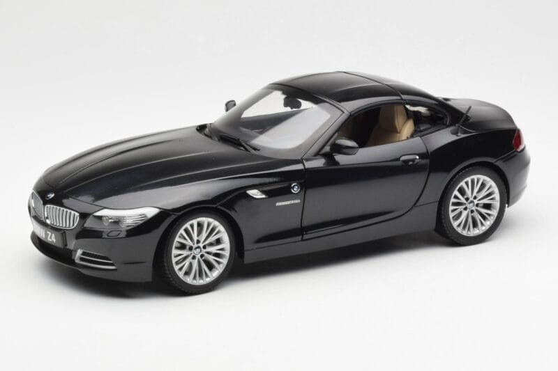 BMW Z4 E89 Spider Schwarz Metallic Kyosho 1:18 08771BK Druckguss
