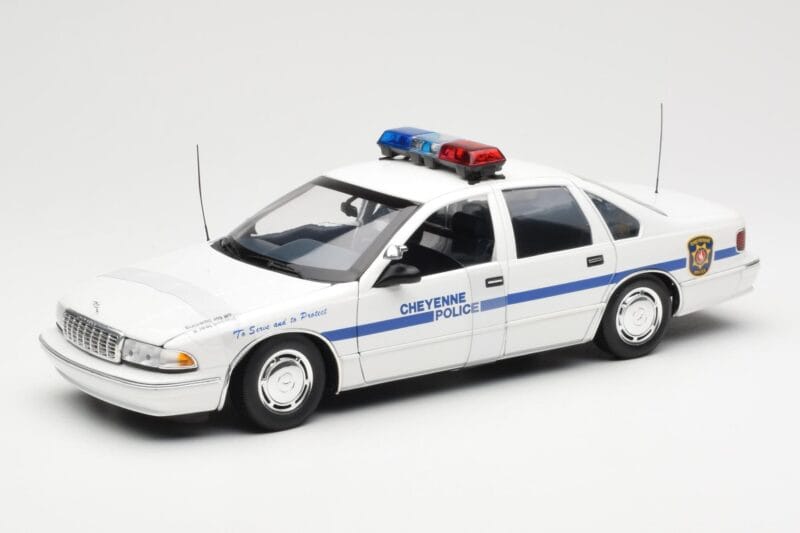 Chevrolet Caprice Cheyenne Polizei UT Models 1:18 21025 Druckguss