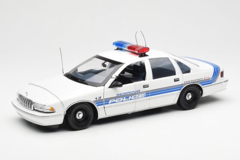 Chevrolet Caprice Sebring Polizei UT Models 1:18 21029 Druckguss