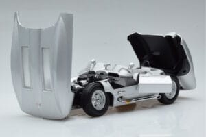 Chevrolet Corvette C1 Stingray Concept AUTOart 1:18 71000 Druckguss — Bild 2 von 8