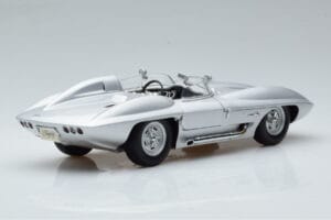 Chevrolet Corvette C1 Stingray Concept AUTOart 1:18 71000 Druckguss — Bild 3 von 8