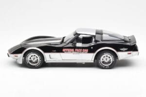 Chevrolet Corvette C3 Pace Car Indianapolis 500 1978 UT Models 1:18 21070 Druckguss — Bild 3 von 6