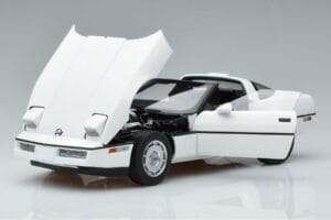 Chevrolet Corvette C4 Weiß AUTOart 1:18 71243 Druckguss — Bild 2 von 8