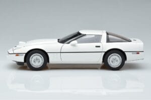 Chevrolet Corvette C4 Weiß AUTOart 1:18 71243 Druckguss — Bild 5 von 8