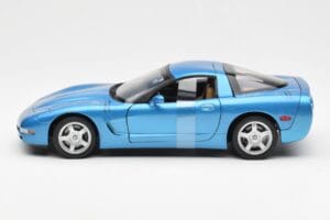 Chevrolet Corvette C5 Blau Metallic UT Models 1:18 21004 Druckguss — Bild 3 von 6