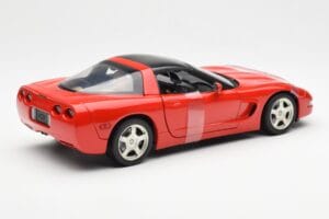 Chevrolet Corvette C5 Hardtop Rot UT Models 1:18 21041 Druckguss — Bild 2 von 6