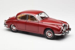 Daimler 250 V8 Rot Paragon 1:18 PA-98312 Druckguss — Bild 6 von 8