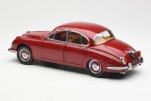 Daimler 250 V8 Rot Paragon 1:18 PA-98312 Druckguss — Bild 7 von 8
