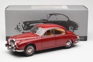 Daimler 250 V8 Rot Paragon 1:18 PA-98312 Druckguss — Bild 8 von 8