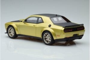 Dodge Challenger R/T Scat Pack Widebody 50. Jubiläum GT Spirit 1:18 GT411 Resin — Bild 5 von 6
