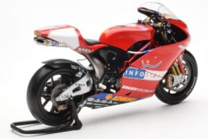 Ducati Desmosedici MotoGP Prova 2002 Minichamps 1:12 122020099 Druckguss — Bild 3 von 4