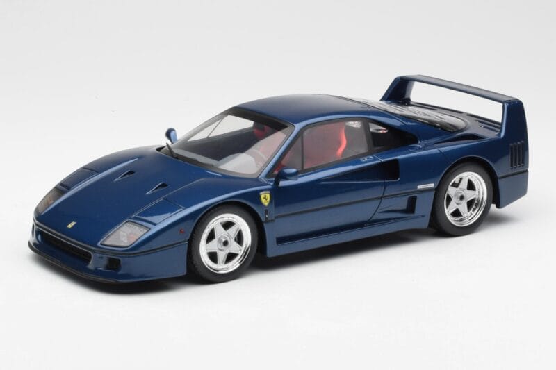 Ferrari F40 Blau GT Spirit 1:18 GT914 Resin