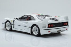 Ferrari F40 Perlweiß Italy Kyosho 1:18 08416PWT-G Druckguss — Bild 7 von 8