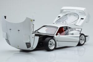 Ferrari F40 Perlweiß Kyosho 1:18 08416PW-G Druckguss — Bild 2 von 8