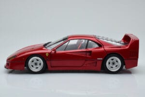 Ferrari F40 Rot Metallic Asia Exclusive Kyosho 1:18 08416RM-G Druckguss — Bild 5 von 14