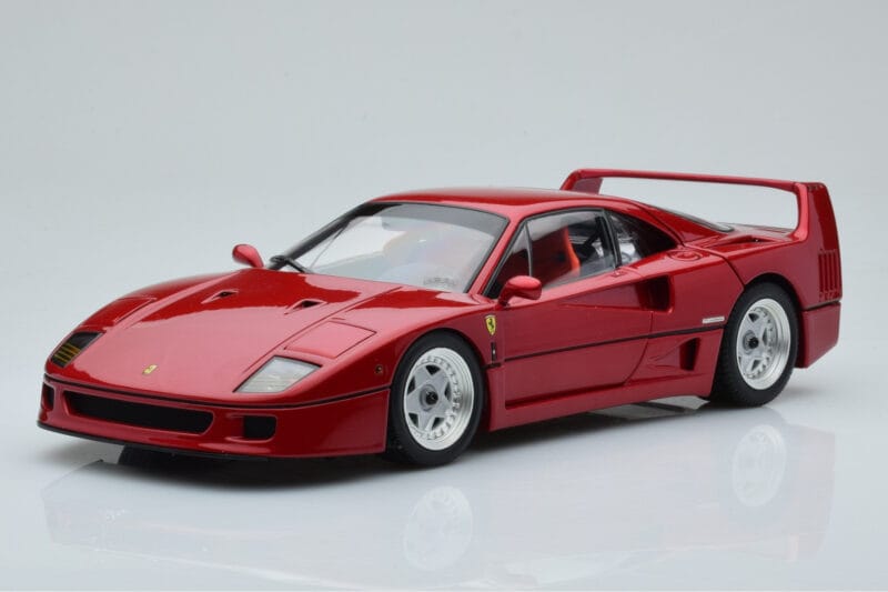 Ferrari F40 Rot Metallic Asia Exclusive Kyosho 1:18 08416RM-G Druckguss