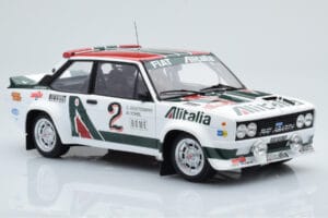 Fiat 131 Abarth Alitalia #2 W. Röhrl / C. Geistdörfer Rally Monte Carlo 1978 Kyosho 1:18 08376G Druckguss — Bild 6 von 10