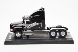 Ford Aeromax Schwarz IXO 1:43 TR179 Druckguss