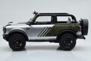 Ford Bronco RTR Iconic Silber GT Spirit 1:18 GT404 Resin — Bild 3 von 6