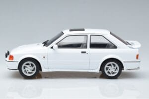 Ford Escort Mk4 RS Turbo S Weiß MCG 1:18 MCG18271 Druckguss — Bild 3 von 6