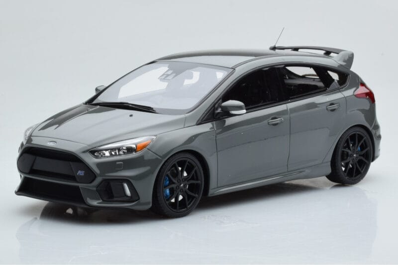 Ford Focus RS Mk3 Stealth Grau Otto 1:18 OT779 Resin