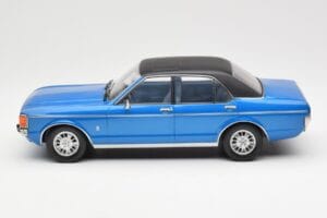 Ford Granada Mk1 Metallic Blau Matt Schwarz MCG 1:18 MCG18394 Druckguss — Bild 3 von 6