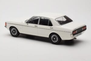 Ford Granada Mk1 Weiß MCG 1:18 MCG18395 Druckguss — Bild 5 von 6