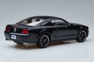 Ford Mustang GT S197 Bullitt AUTOart 1:18 73067 Druckguss — Bild 3 von 7