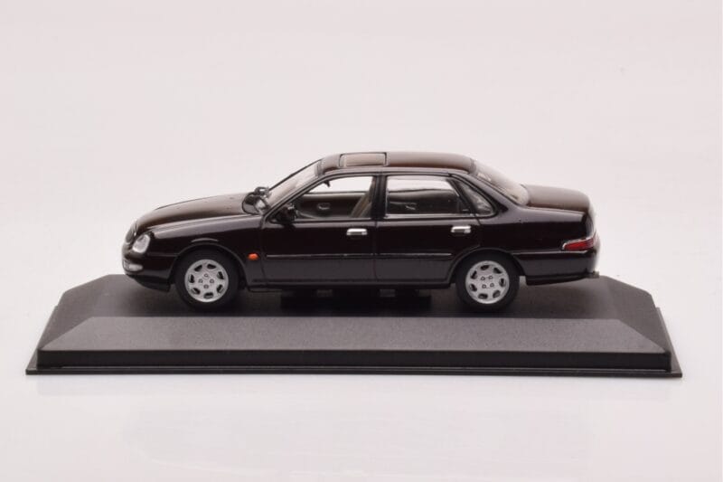 Ford Scorpio Schwarz Minichamps 1:43 430084001 Druckguss
