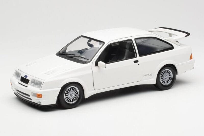 Ford Sierra RS RHD Weiß Minichamps 1:18 150084070 Druckguss