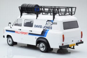 Ford Transit Mk2 Van Team David Jones Rally Assistance IXO 1:18 18RMC033XE Druckguss — Bild 5 von 6