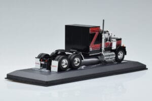 GMC General Rot Schwarz IXO 1:43 TR102 Druckguss — Bild 2 von 6