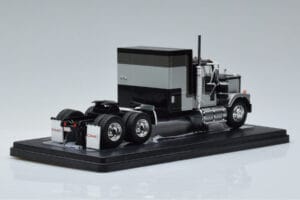 GMC General Silber Schwarz IXO 1:43 TR117 Druckguss — Bild 2 von 6
