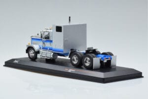 GMC General Silber IXO 1:43 TR079 Druckguss — Bild 5 von 6