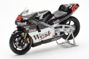 Honda NSR500 West Honda Pons #65 L. Capirossi 500cc World Championship 2001 Minichamps 1:12 122016165 Druckguss — Bild 2 von 4