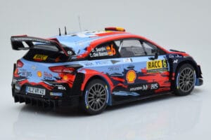 Hyundai i20 Coupe WRC #6 D. Sordo / C. del Barrio Rally Catalunya 2019 IXO 1:18 18RMC052C Druckguss — Bild 2 von 6