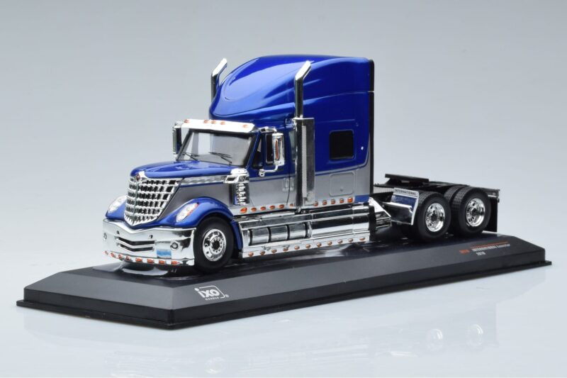 International Lonestar Blau IXO 1:43 TR118 Druckguss