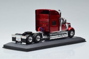 International Lonestar Rot IXO 1:43 TR103 Druckguss — Bild 2 von 6