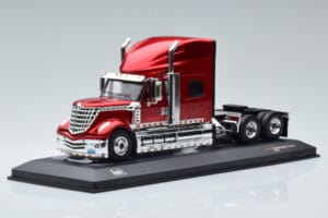 International Lonestar Rot IXO 1:43 TR103 Druckguss