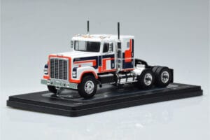 International Transtar 4300 Weiß IXO 1:43 TR153 Druckguss