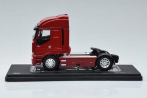Iveco Stralis 480 Rot IXO 1:43 TR086 Druckguss — Bild 3 von 6