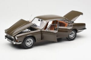 Jaguar XJ6 Series 1 4.2 Sable Braun Paragon 1:18 2011004 Druckguss — Bild 2 von 8