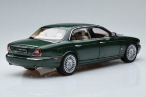 Jaguar XJ6 X350 Racing Grün Almost Real 1:18 810502 Druckguss — Bild 3 von 13